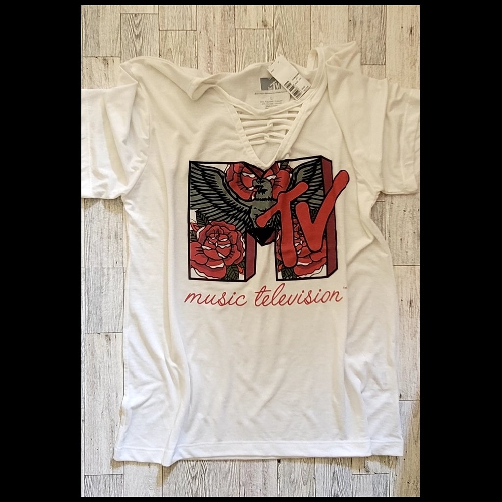 MTV white graphic t-shirt